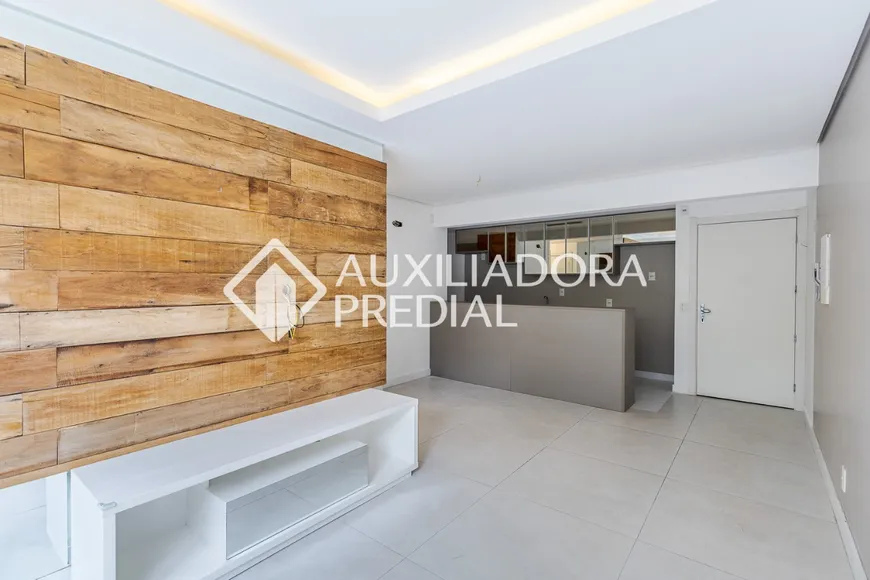 Foto 1 de Apartamento com 3 Quartos à venda, 101m² em Jardim Lindóia, Porto Alegre