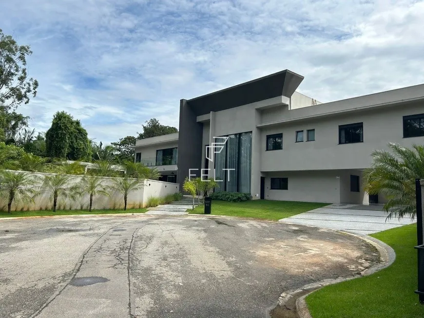 Foto 1 de Casa de Condomínio com 4 Quartos à venda, 700m² em Sao Paulo II, Cotia