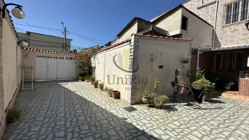 Foto 1 de Casa de Condomínio com 3 Quartos à venda, 245m² em Bangu, Rio de Janeiro