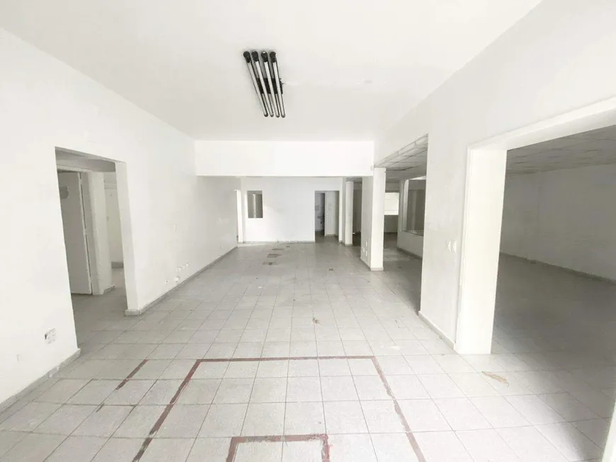Foto 1 de Sobrado com 3 Quartos para alugar, 500m² em Santo Amaro, São Paulo