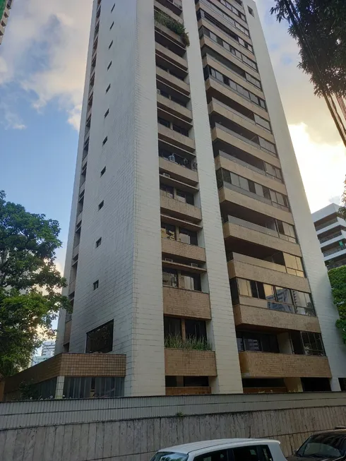 Foto 1 de Apartamento com 3 Quartos à venda, 215m² em Graças, Recife