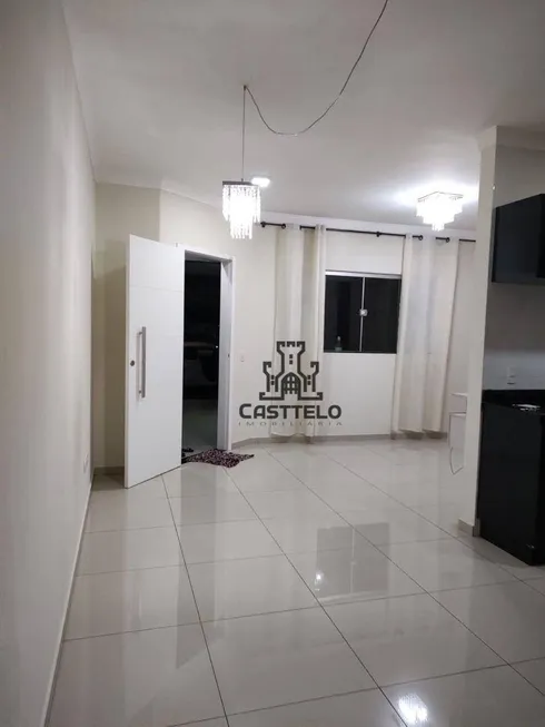 Foto 1 de Casa com 2 Quartos à venda, 75m² em Jardim Montecatini, Londrina