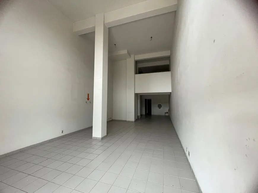 Foto 1 de Ponto Comercial com 3 Quartos para alugar, 160m² em Mata da Praia, Vitória