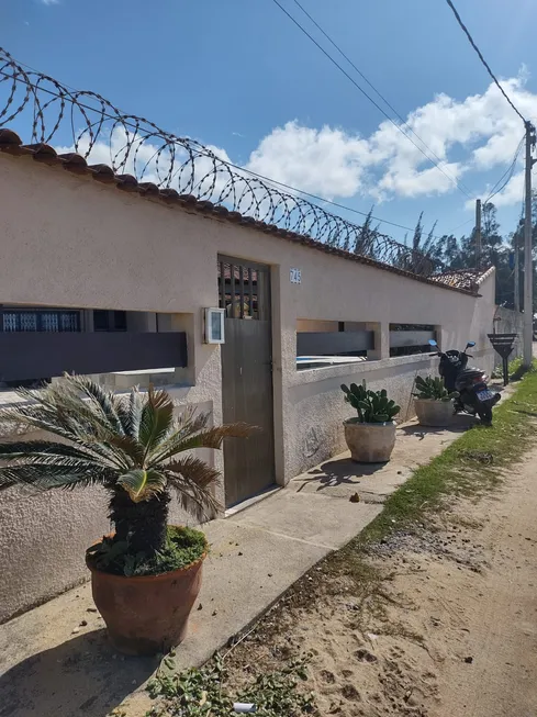 Foto 1 de Casa com 5 Quartos à venda, 300m² em Cidade Praiana, Rio das Ostras