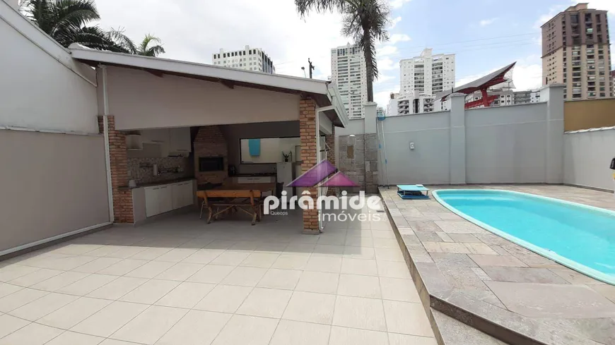 Foto 1 de Casa de Condomínio com 4 Quartos à venda, 265m² em Jardim Aquarius, São José dos Campos