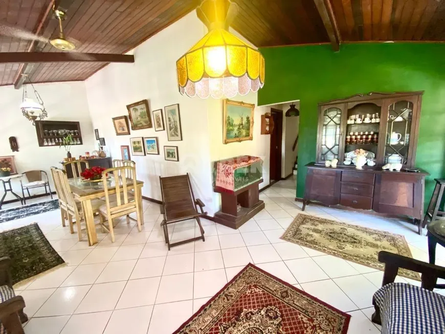 Foto 1 de Casa com 3 Quartos à venda, 191m² em Serra Grande, Niterói