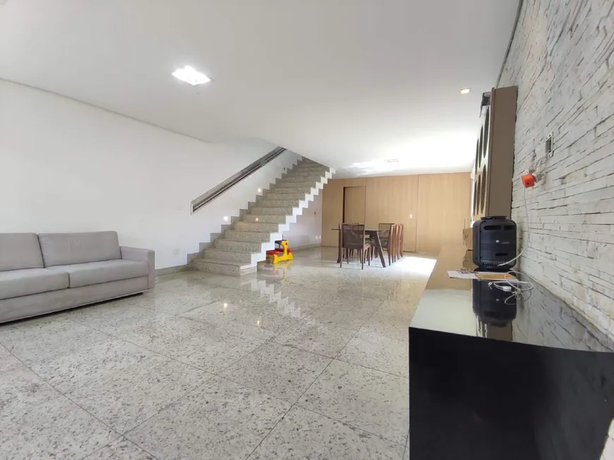 Foto 1 de Casa com 3 Quartos à venda, 292m² em Tirol, Belo Horizonte