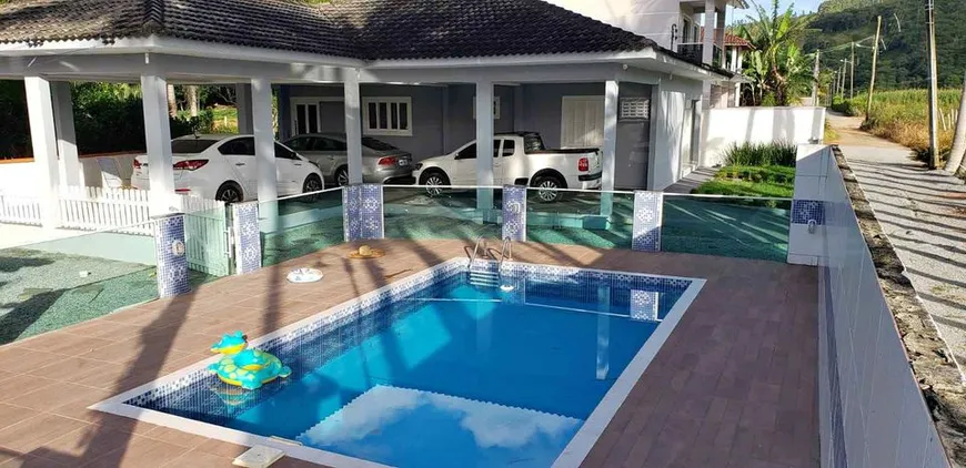 Foto 1 de Casa com 3 Quartos à venda, 170m² em Centro, Águas Mornas