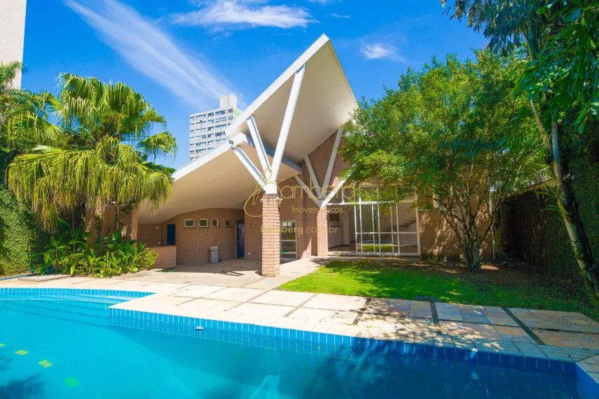 Foto 1 de Casa com 3 Quartos à venda, 561m² em Granja Julieta, São Paulo