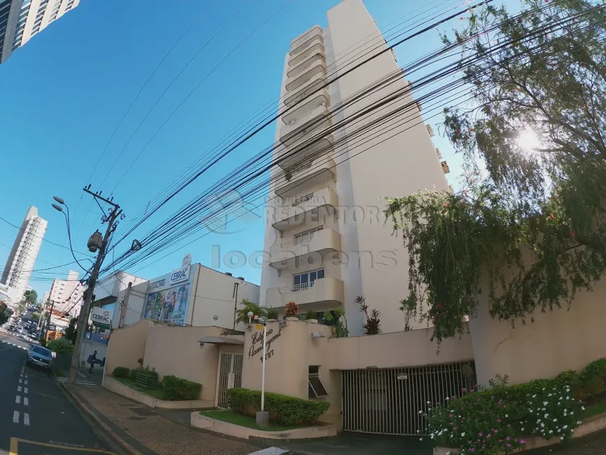 Foto 1 de Apartamento com 3 Quartos para alugar, 180m² em Centro, São José do Rio Preto