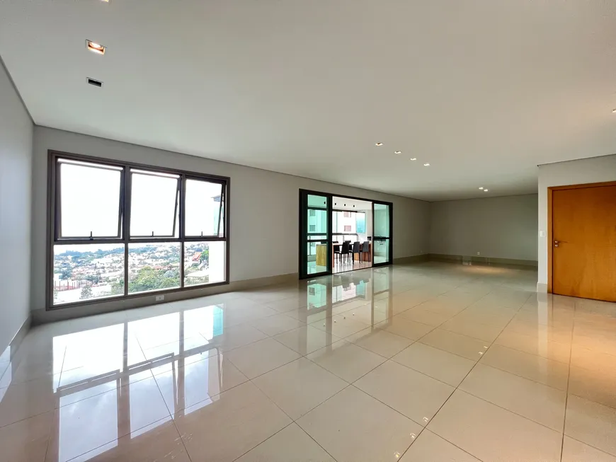 Foto 1 de Apartamento com 4 Quartos à venda, 270m² em Vila da Serra, Nova Lima