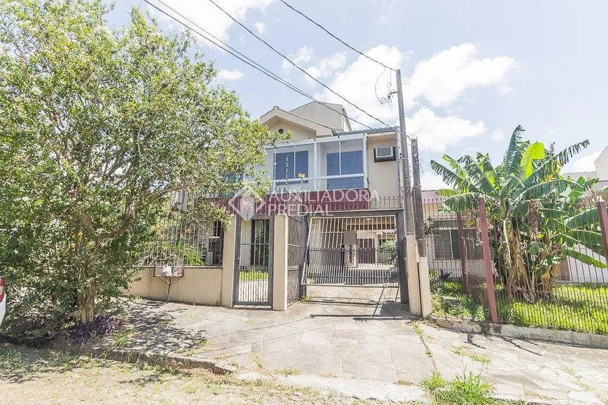 Foto 1 de Casa com 2 Quartos para alugar, 171m² em Jardim Itú Sabará, Porto Alegre