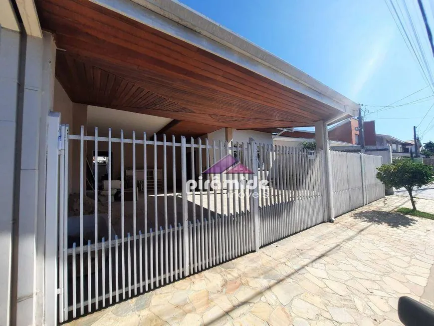 Foto 1 de Casa de Condomínio com 4 Quartos à venda, 180m² em Jardim das Colinas, São José dos Campos