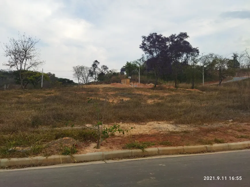 Foto 1 de Lote/Terreno à venda, 360m² em Centro, Pedro Leopoldo