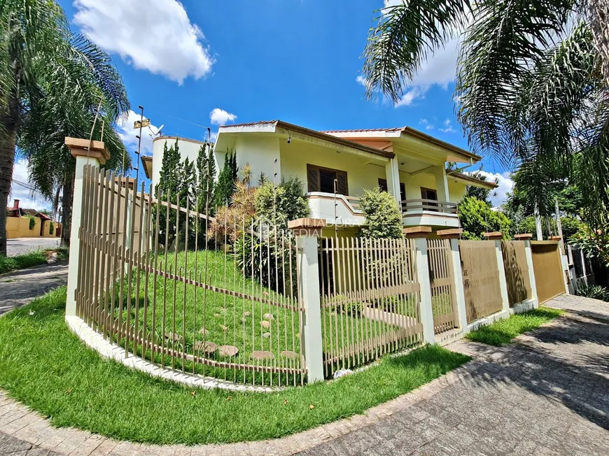 Foto 1 de Casa com 5 Quartos à venda, 263m² em Ouro Branco, Novo Hamburgo