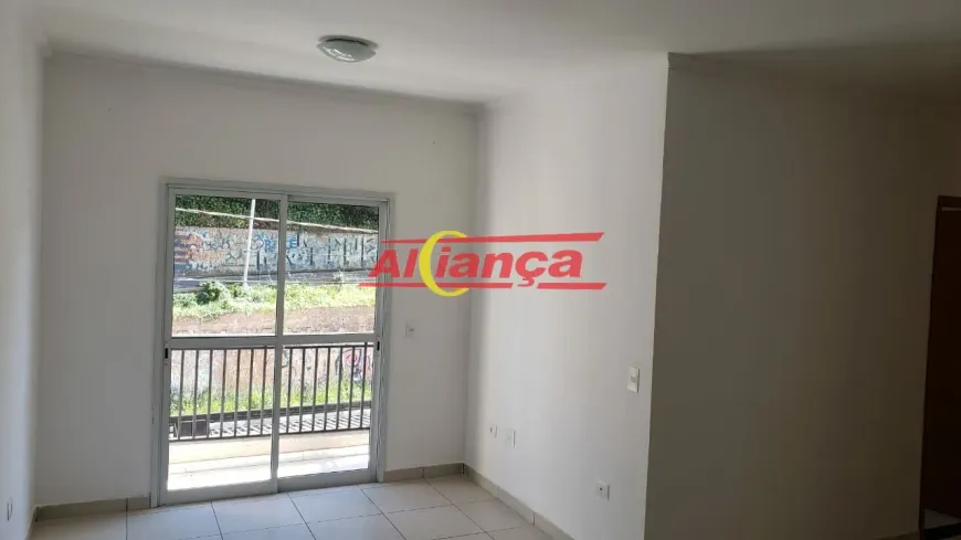 Foto 1 de Apartamento com 3 Quartos para alugar, 69m² em Vila Galvão, Guarulhos