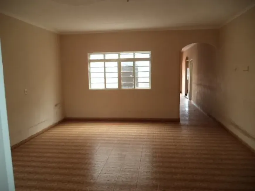 Foto 1 de Casa com 4 Quartos à venda, 350m² em Jardim Antartica, Ribeirão Preto