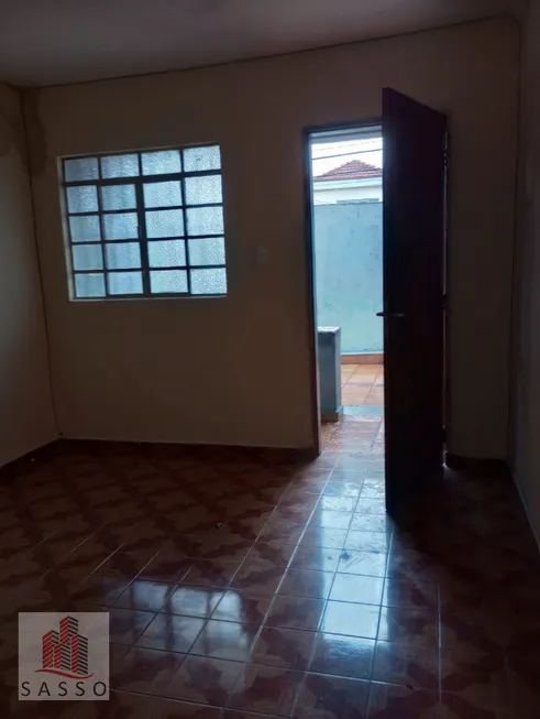 Foto 1 de Casa com 2 Quartos para alugar, 70m² em Vila Ré, São Paulo