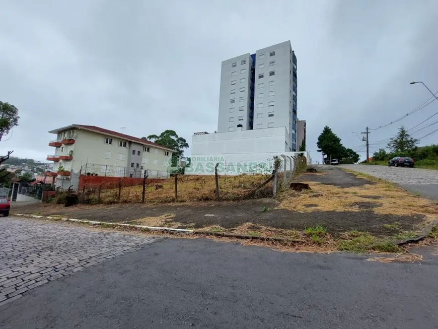 Foto 1 de Lote/Terreno à venda em Sanvitto, Caxias do Sul