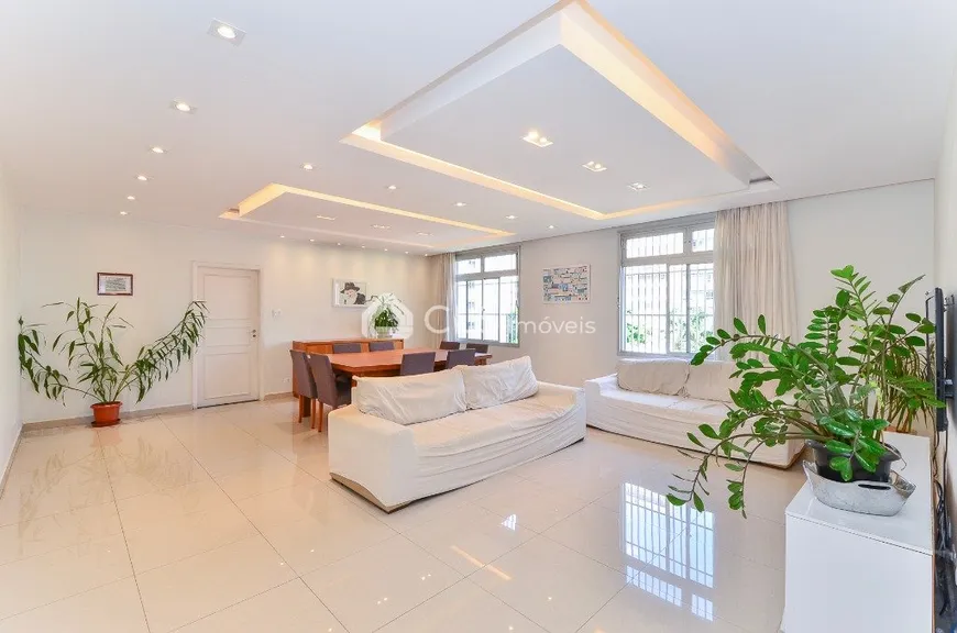 Foto 1 de Apartamento com 3 Quartos à venda, 191m² em Higienópolis, São Paulo