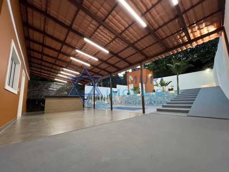 Foto 1 de Casa com 4 Quartos à venda, 225m² em Ponta da Fruta, Vila Velha