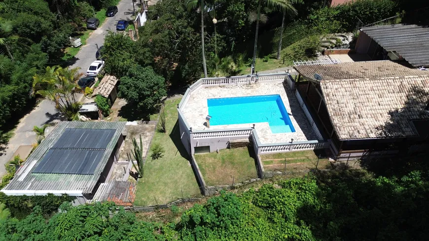 Foto 1 de Casa de Condomínio com 3 Quartos à venda, 226m² em Alpes da Cantareira, Mairiporã