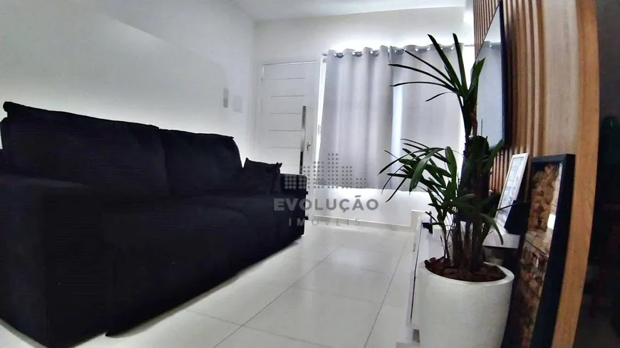 Foto 1 de Sobrado com 2 Quartos à venda, 77m² em Sertao do Maruim, São José