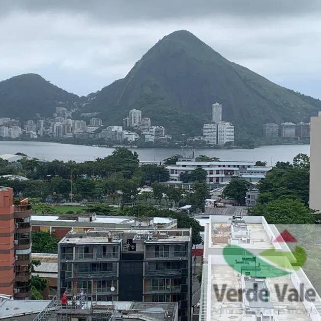 Foto 1 de Apartamento com 2 Quartos à venda, 69m² em Leblon, Rio de Janeiro