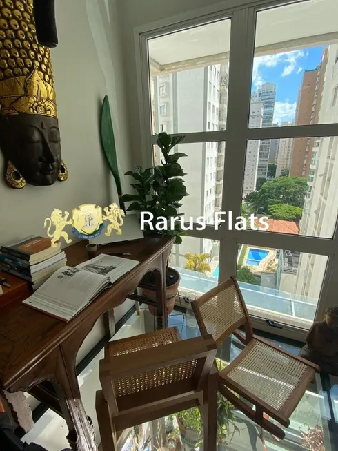 Foto 1 de Flat com 1 Quarto para alugar, 56m² em Moema, São Paulo