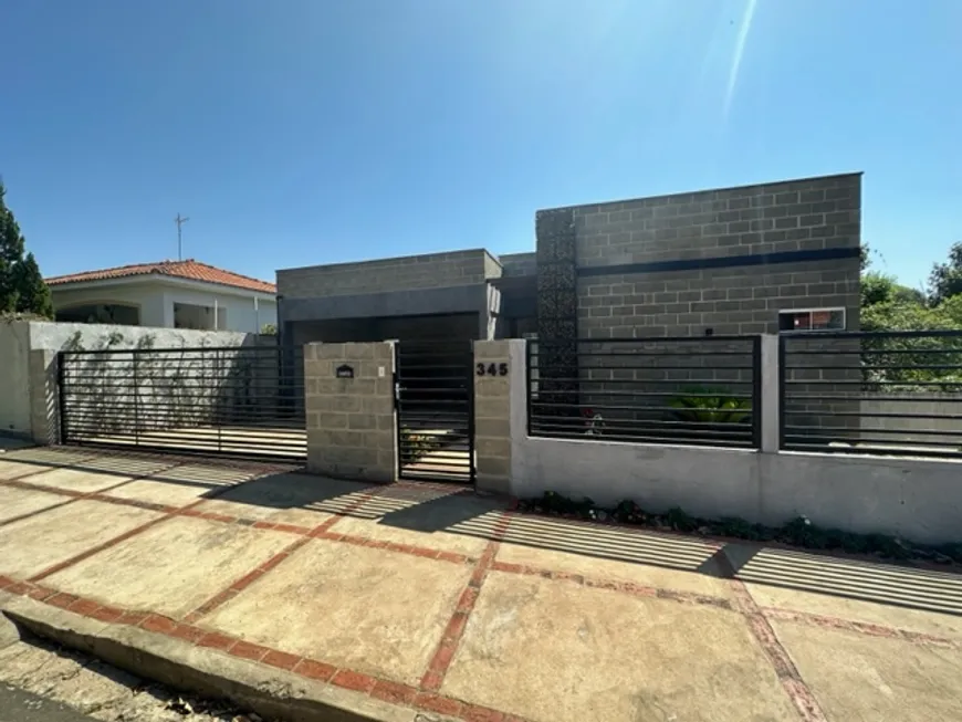 Foto 1 de Casa com 3 Quartos à venda, 198m² em CENTRO, Águas de São Pedro