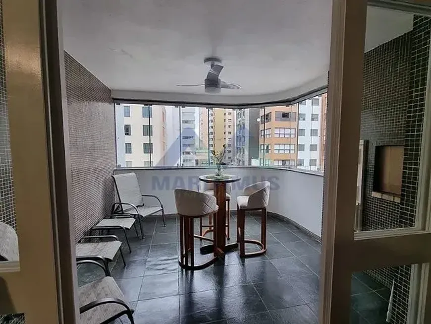 Foto 1 de Apartamento com 4 Quartos à venda, 110m² em Centro, Torres