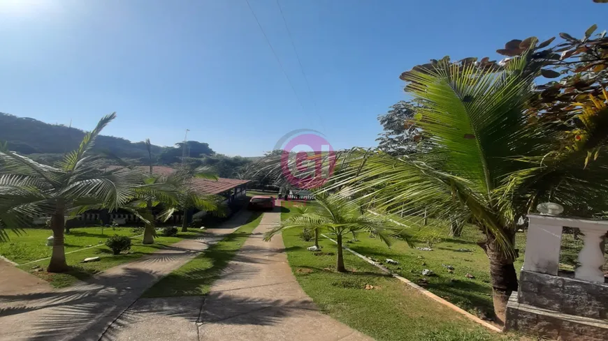 Foto 1 de Fazenda/Sítio com 3 Quartos à venda, 1500m² em Piracangagua, Taubaté