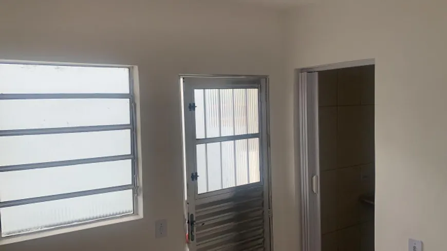 Foto 1 de Casa de Condomínio com 1 Quarto para alugar, 20m² em Vila Alzira, São Paulo