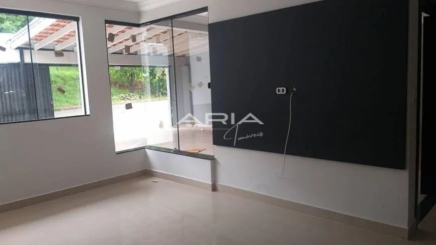 Foto 1 de Casa com 5 Quartos à venda, 300m² em Jardim Alvorada, Londrina