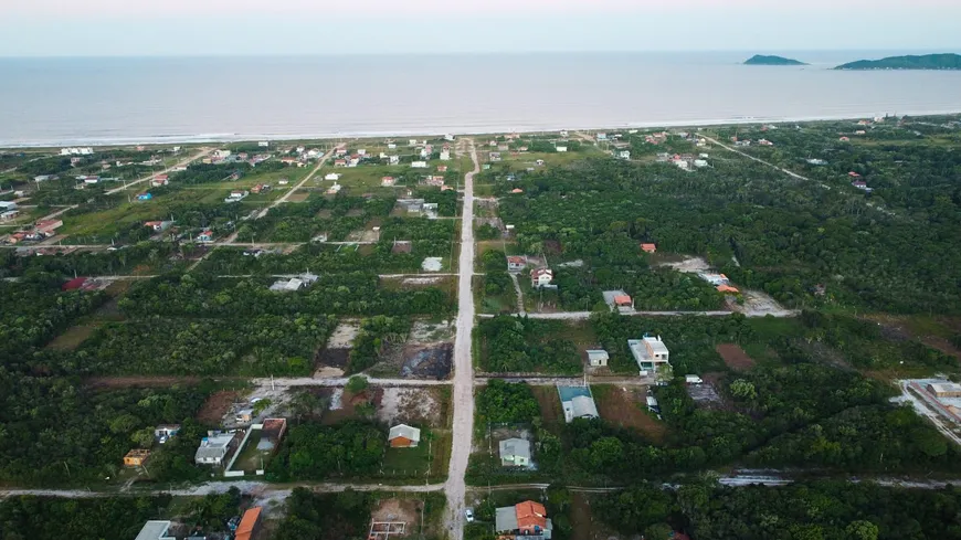 Foto 1 de Lote/Terreno à venda, 360m² em Praia do Ervino, São Francisco do Sul