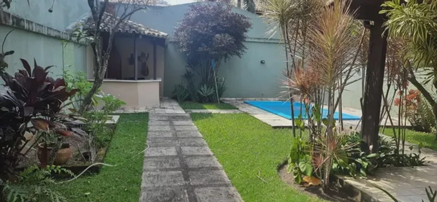 Foto 1 de Casa de Condomínio com 4 Quartos para venda ou aluguel, 340m² em Recreio Dos Bandeirantes, Rio de Janeiro