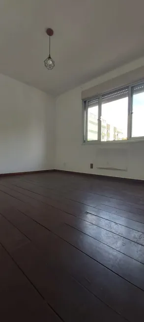 Foto 1 de Apartamento com 2 Quartos à venda, 56m² em Auxiliadora, Porto Alegre