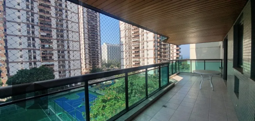 Foto 1 de Apartamento com 3 Quartos à venda, 139m² em Barra da Tijuca, Rio de Janeiro