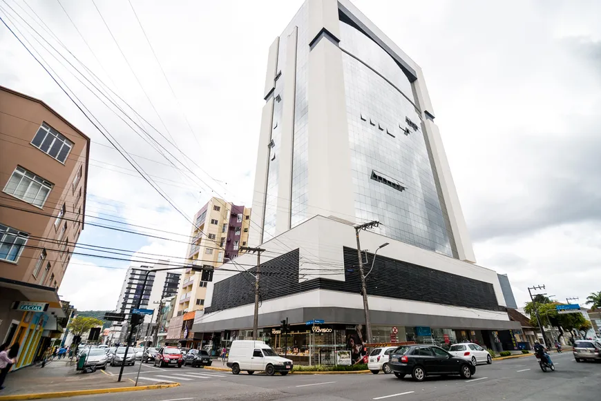 Foto 1 de Ponto Comercial para alugar, 33m² em América, Joinville