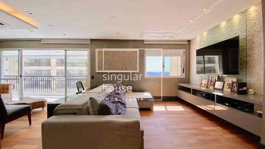 Foto 1 de Apartamento com 3 Quartos para alugar, 178m² em Cidade Monções, São Paulo
