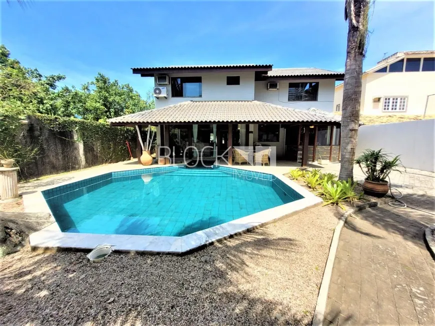 Foto 1 de Casa de Condomínio com 4 Quartos à venda, 456m² em Barra da Tijuca, Rio de Janeiro