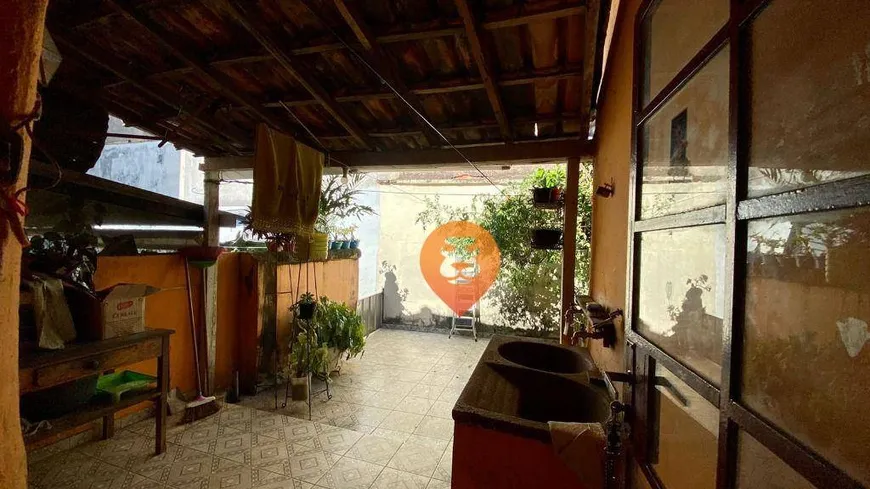 Foto 1 de Casa com 5 Quartos à venda, 157m² em Santa Tereza, Belo Horizonte