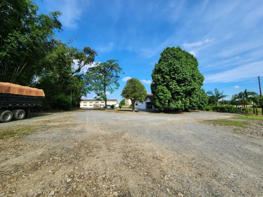 Foto 1 de Lote/Terreno à venda, 16666m² em Vila Nova, Joinville