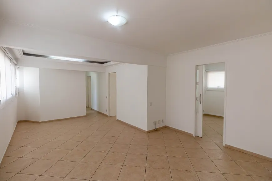 Foto 1 de Apartamento com 3 Quartos para alugar, 125m² em Itaim Bibi, São Paulo