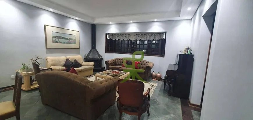 Foto 1 de Casa com 3 Quartos à venda, 250m² em City Bussocaba, Osasco
