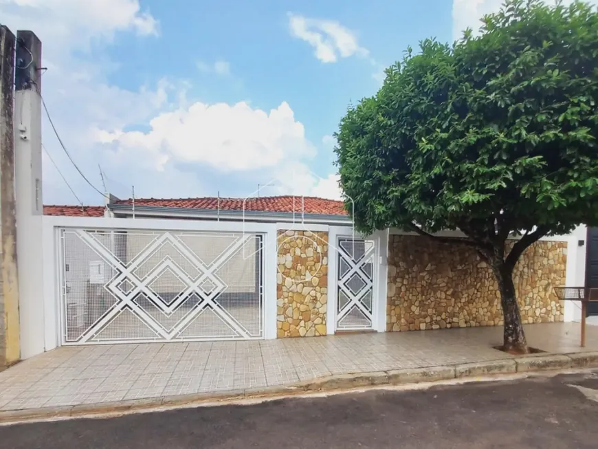 Foto 1 de Casa com 3 Quartos à venda, 336m² em Jardim Maria Izabel, Marília