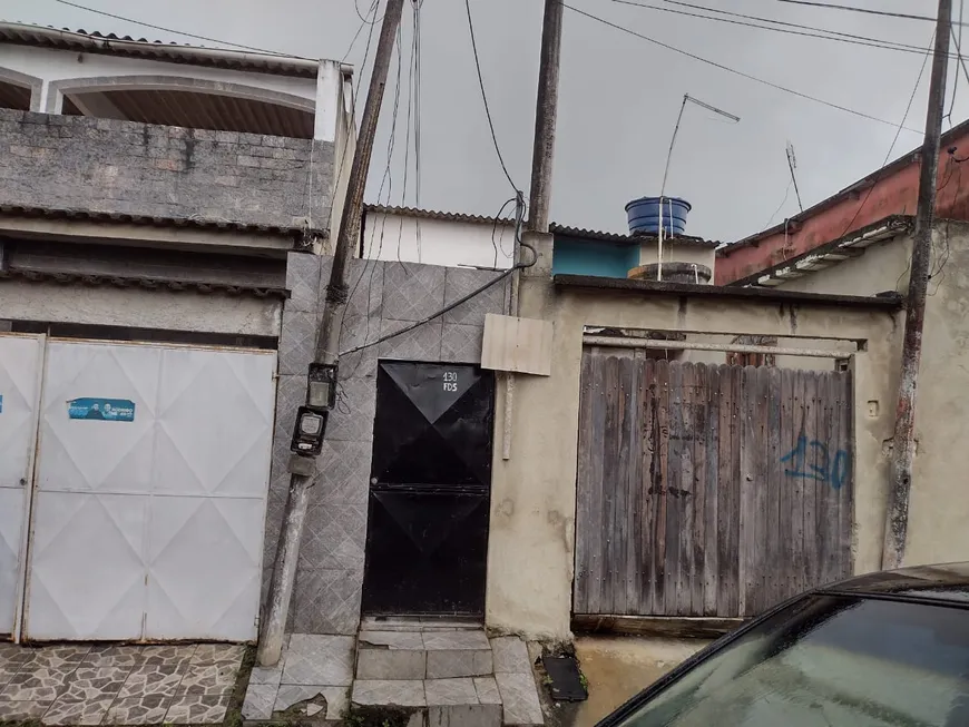 Foto 1 de Casa com 2 Quartos à venda, 100m² em Sepetiba, Rio de Janeiro