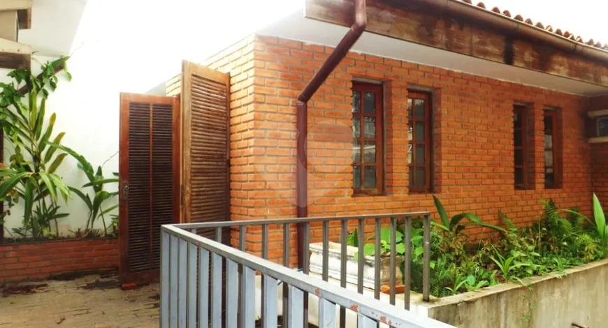 Foto 1 de Casa com 12 Quartos para venda ou aluguel, 160m² em Vila Nova Conceição, São Paulo