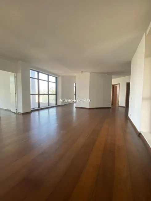 Foto 1 de Apartamento com 3 Quartos à venda, 237m² em Real Parque, São Paulo