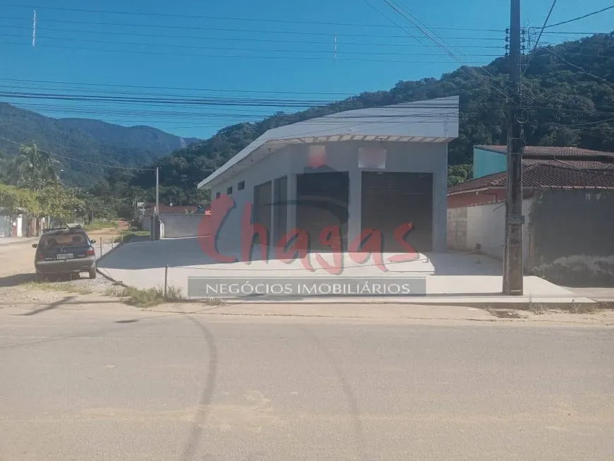 Foto 1 de Galpão/Depósito/Armazém à venda, 230m² em , Ubatuba